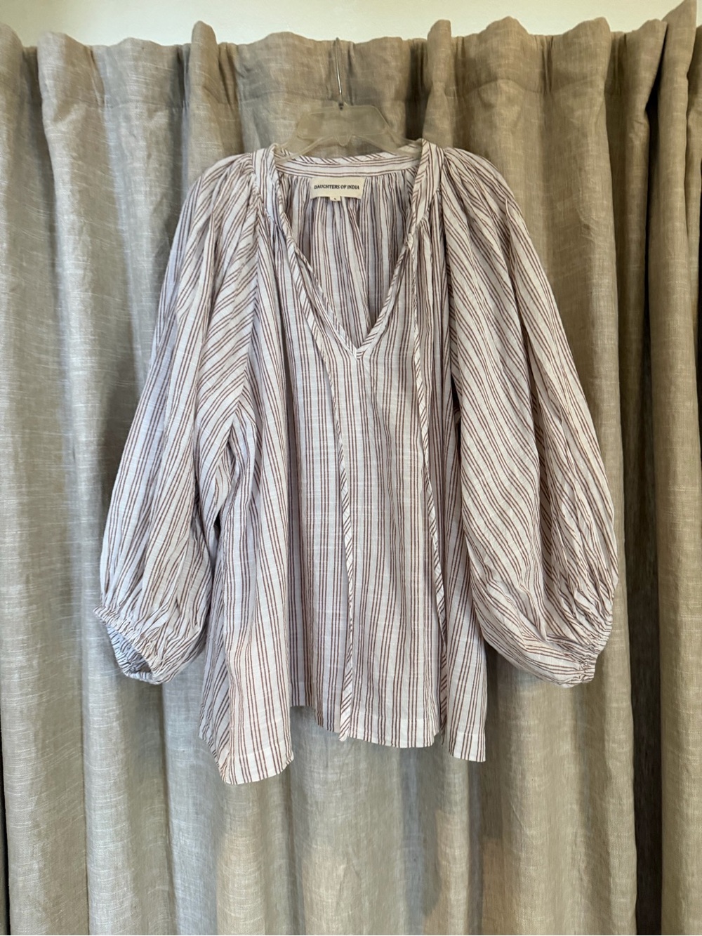 Daughters of India Poet Blouse in Vanilla - Picture 8 of 12